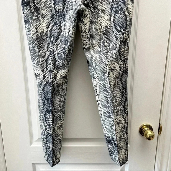 Zara Cigarette Trousers Snakeskin Print Pants Ankle Cropped Grey White Small - Picture 11 of 16